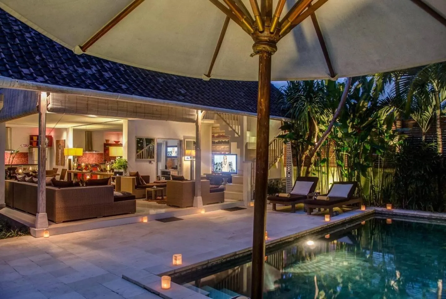 Villa Rama Sita - 100M From Eat Street, 3Br Seminyak