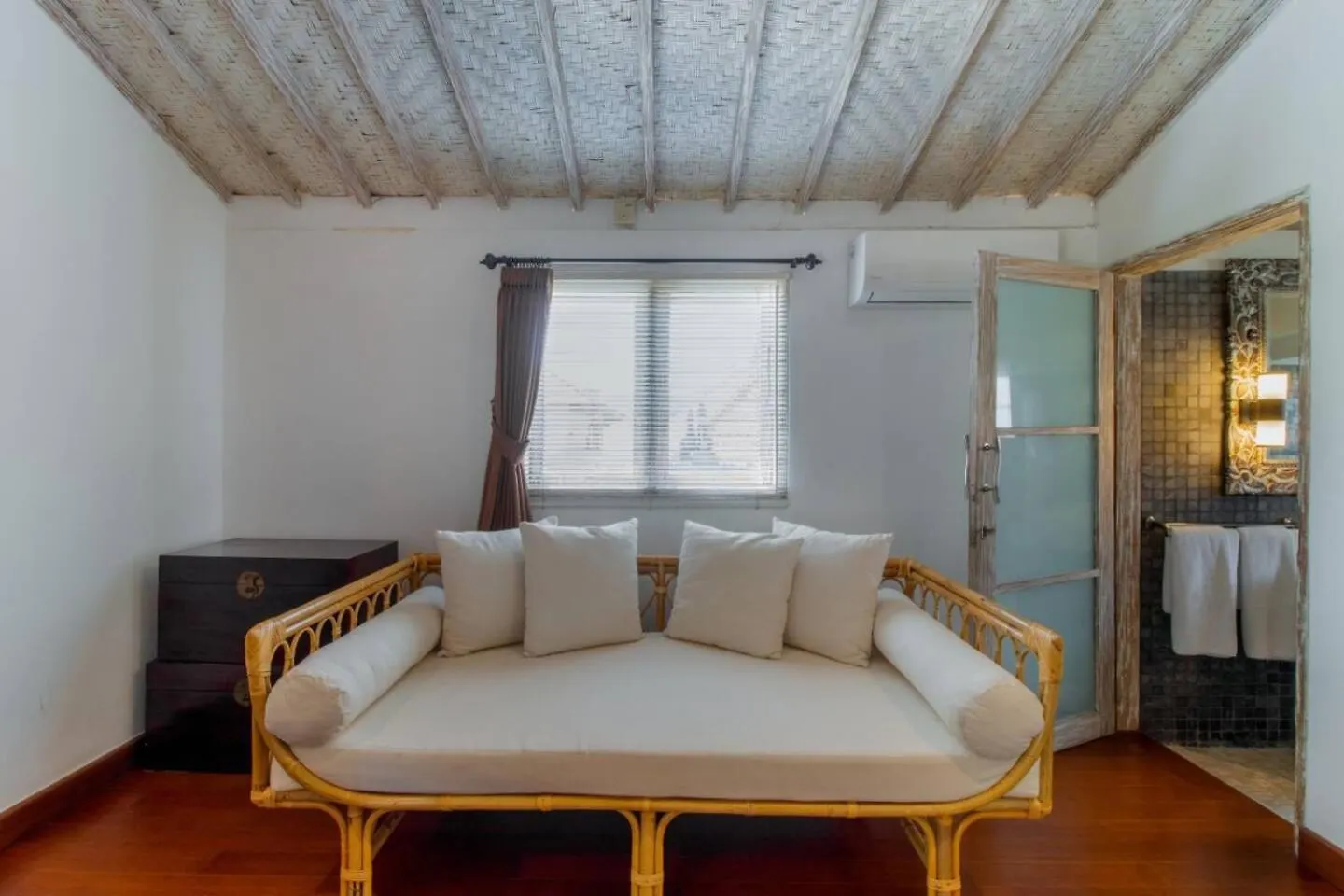Villa Rama Sita - 100M From Eat Street, 3Br 세미냑