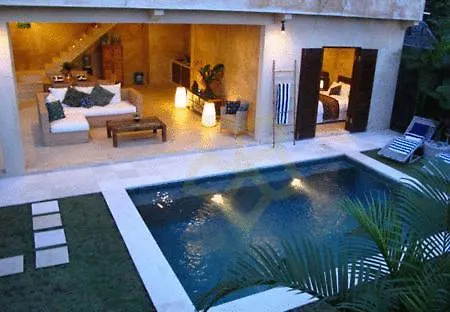 Villa Rama Sita - 100M From Eat Street, 3Br 세미냑